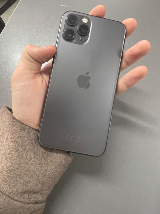 Айфон 11 про продам или обменяю