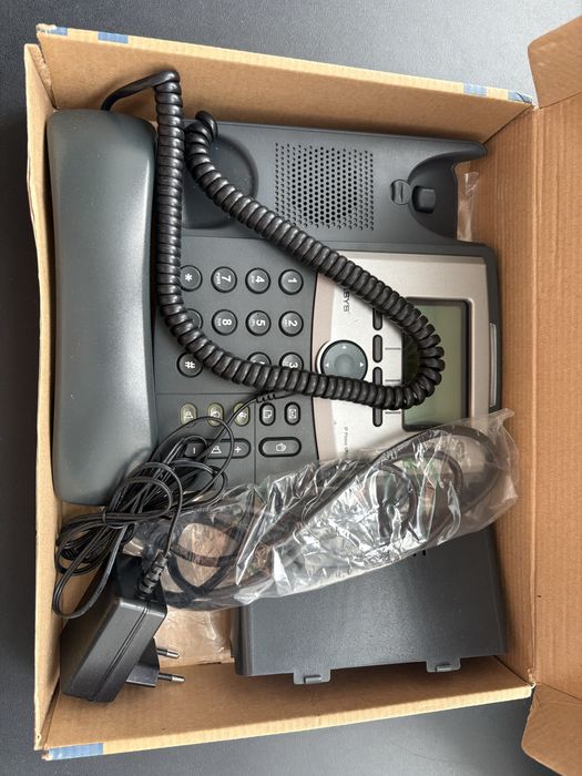 SIP телефон Linksys SPA942