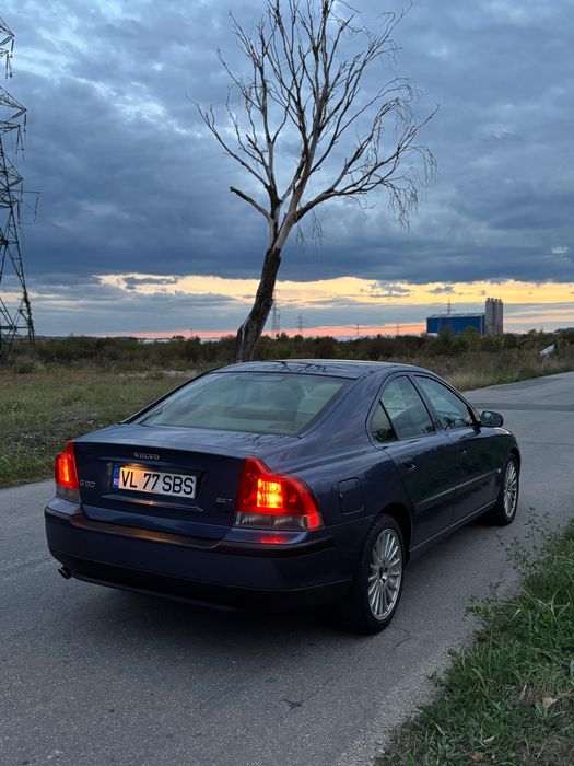 Volvo S60 2.0T 180CP