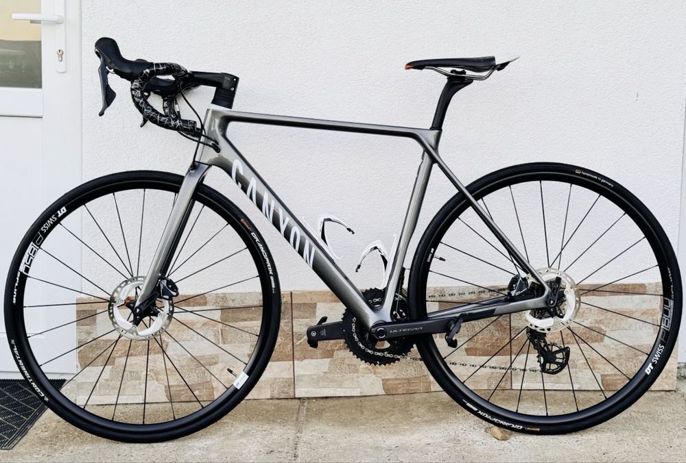 Cursiera CARBON Canyon Ultimate CF SL RO51, ULTEGRA R8100,hidraulice,stare excepțională