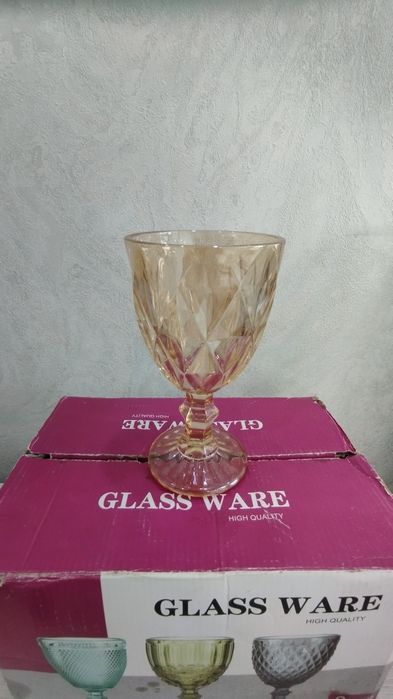 Стакан бокалы 16 штук.