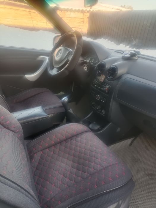 Продам Ларгус 2013 год