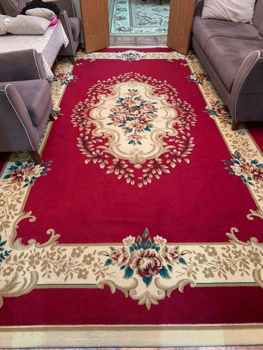 Продам б/у ковер