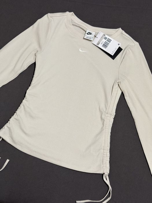 Блуза с дълъг ръкав Nike Sportswear Essential
