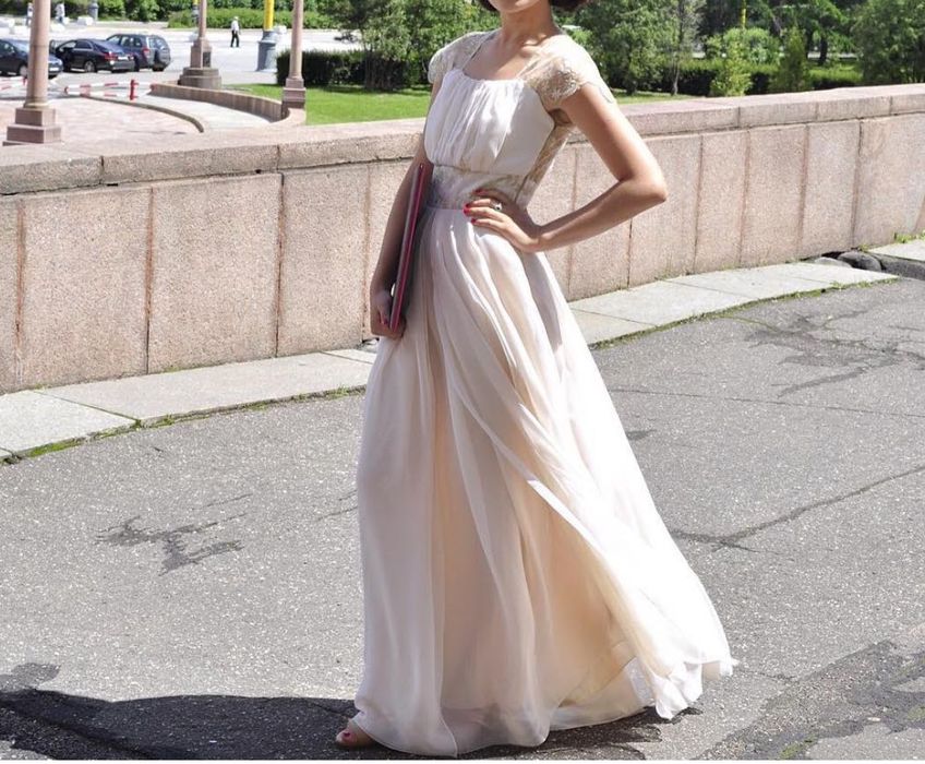 Платье вечернее в пол