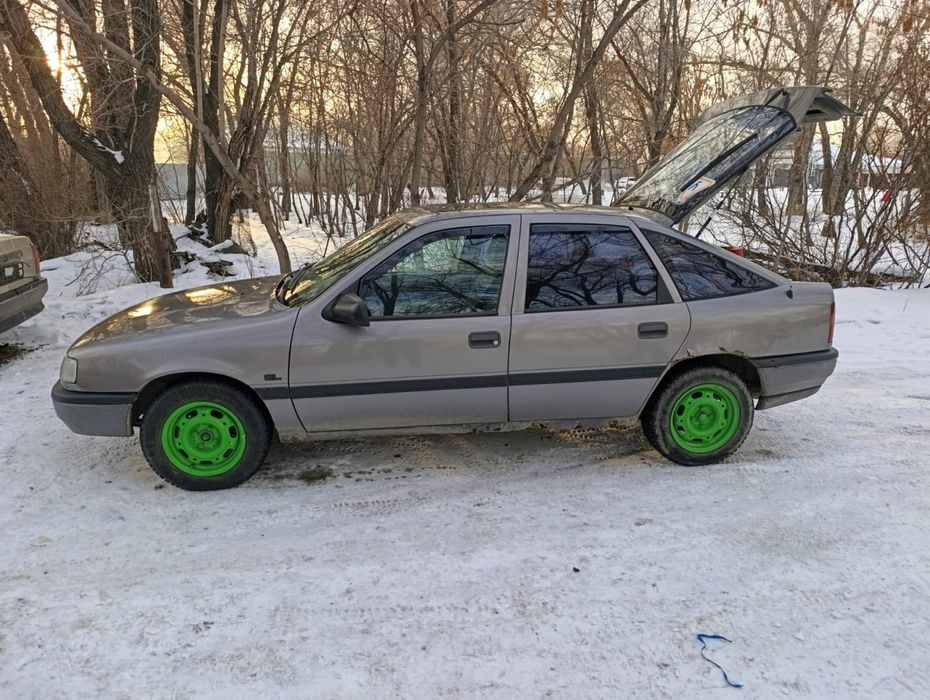 Срочно продам opel vectra А