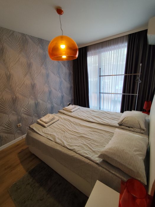 Дава се под наем Тристаен апартамент в Варна, Гръцка махала - 120 кв.м за 1275 € - Снимка #9