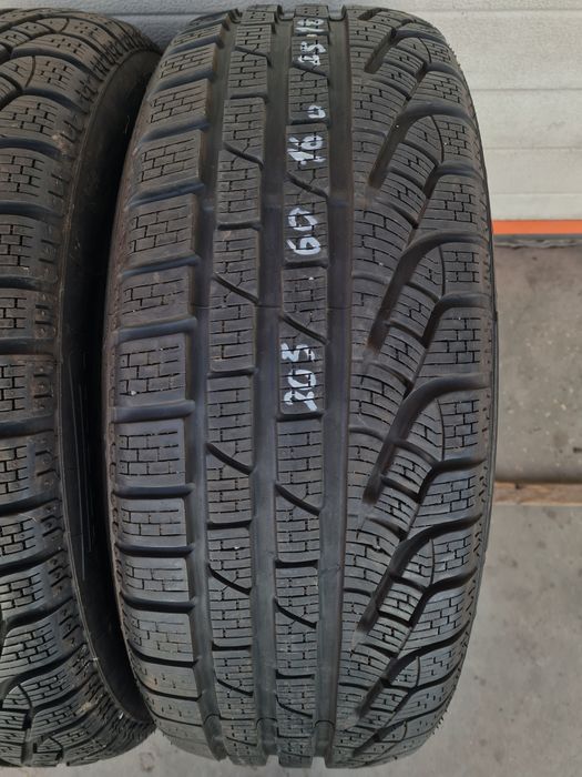 Зимни гуми 2 броя PIRELLI SottoZero 205 60 R16 дот 2518