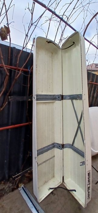 Vând cutii portbagaj