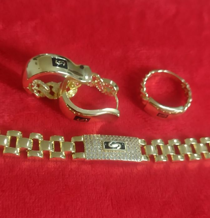 diverse placat 14k