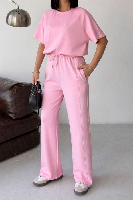 Дaмски комплект  Guess