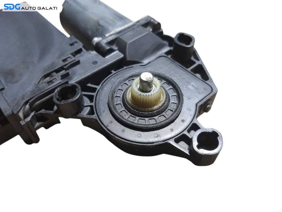 Motoras Macara Electrica pentru Geam Sticla Usa Portiera Dreapta Spate Audi A4 B7 2004 - 2008 Cod 8E0959802E [N2096]