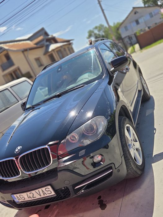Vând bmw x5 e70 acte la zi