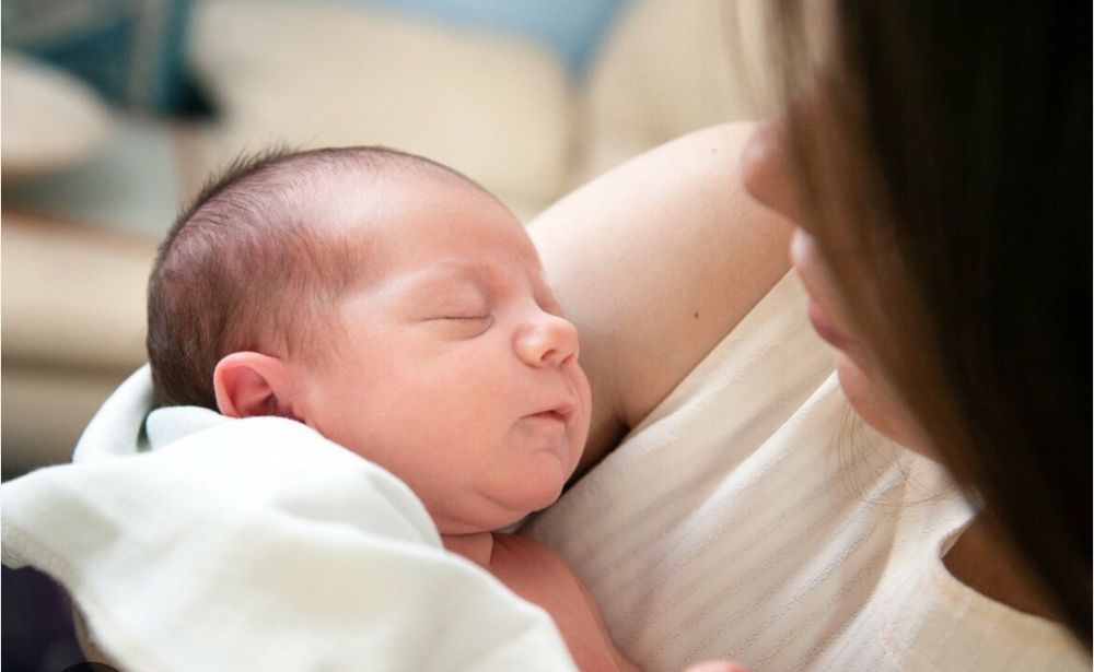 Предлагаю услуги няни  ,также  делаю уроки с детьми