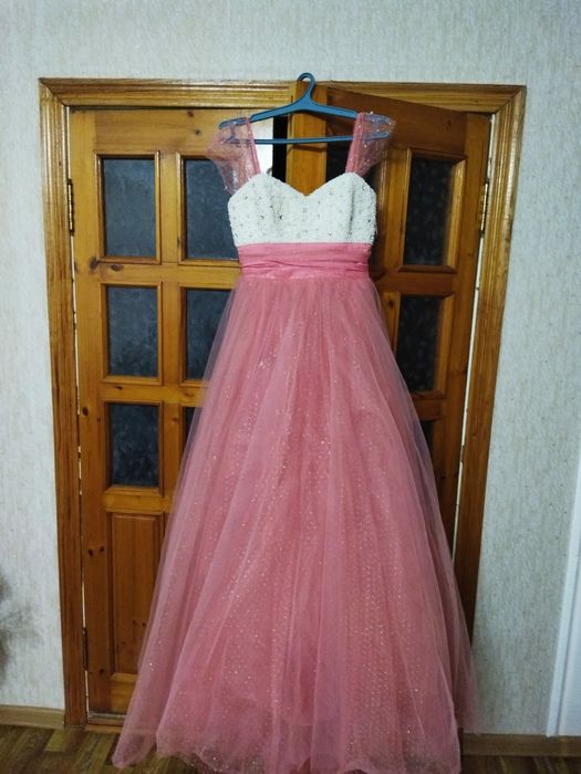 Платье на узату, выпускной