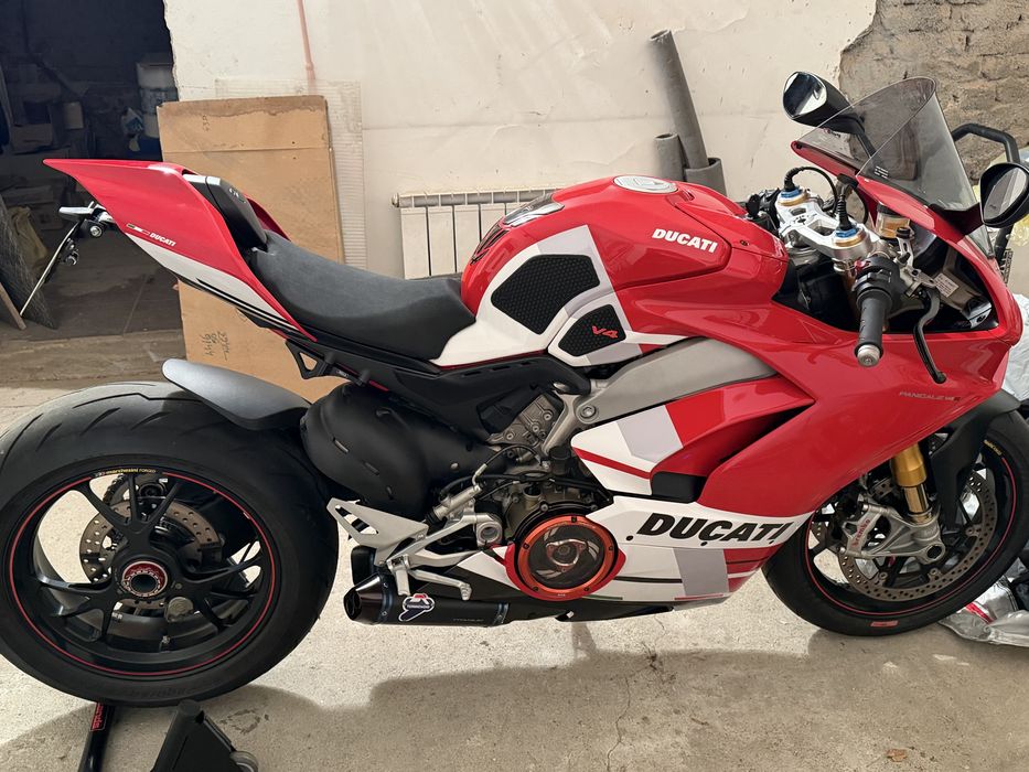 Ducati Panigale V4S
