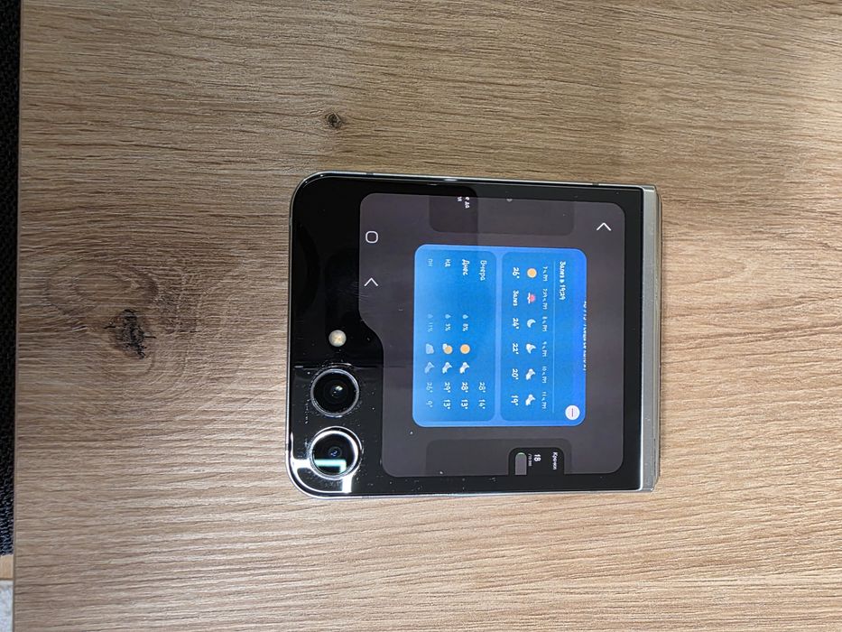 Samsung Z Flip 5