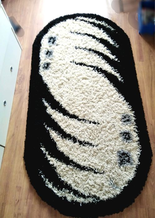 Covor oval- stare excelenta