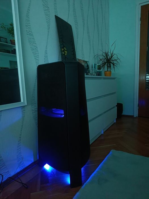 Inchiriez Boxa activa Samsung 1500W MX-T70 pt petreceri