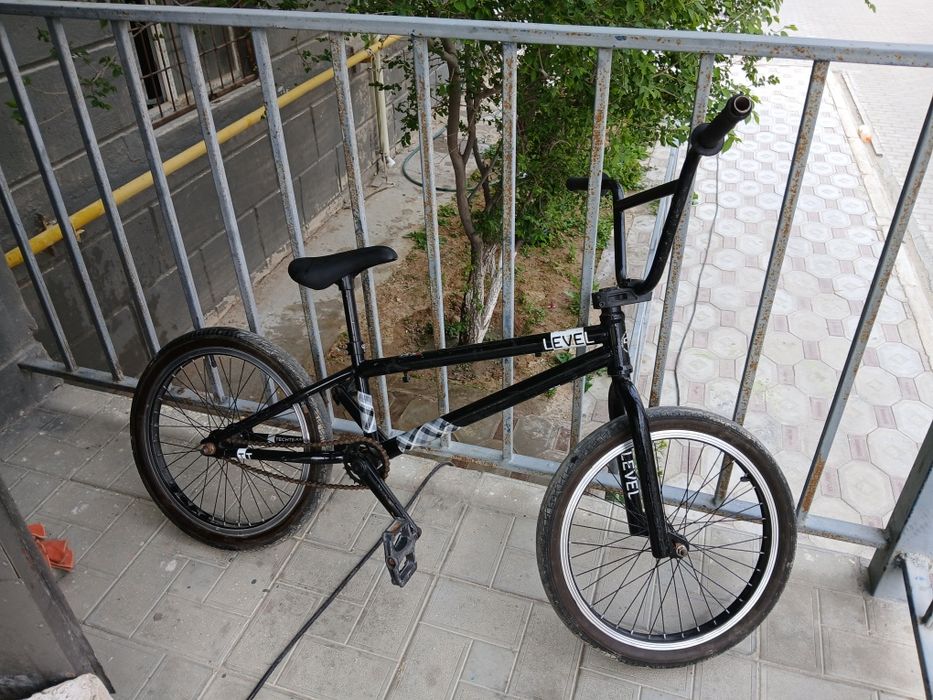 Велик Level bmx.