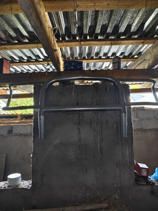 Продам кенгурятник Pajero