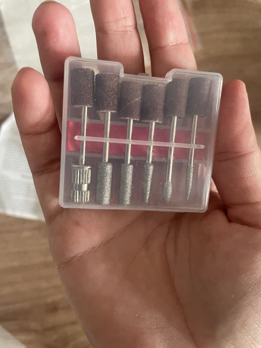 Freză electrică pentru unghii USB + capete abrazive