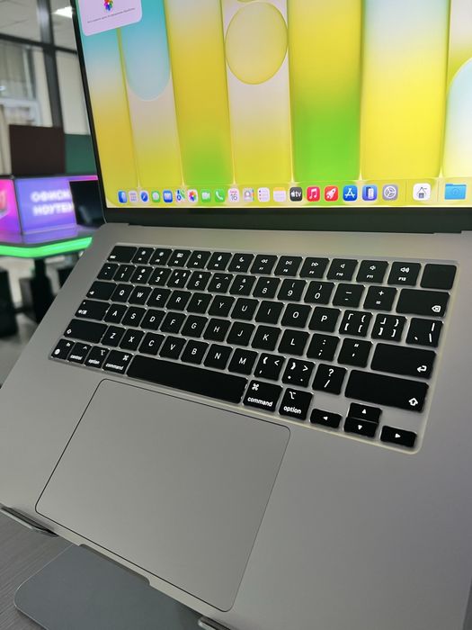 Macbook Air 15 | M3/8gb/512gb