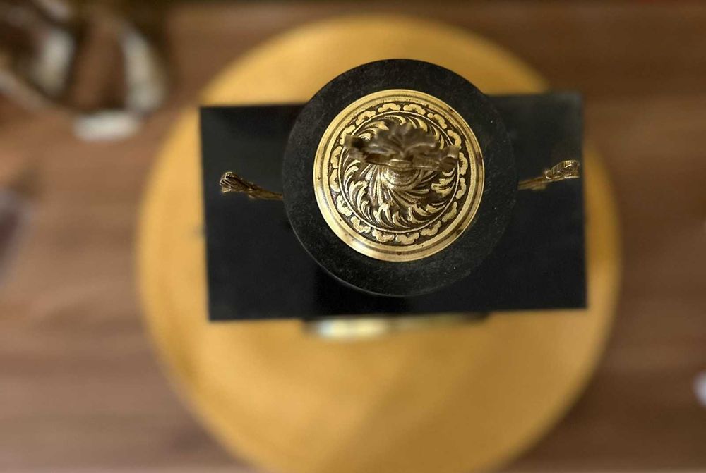 Продавам френски мраморен часовник Japy в колекционерски вид, 1846 г.