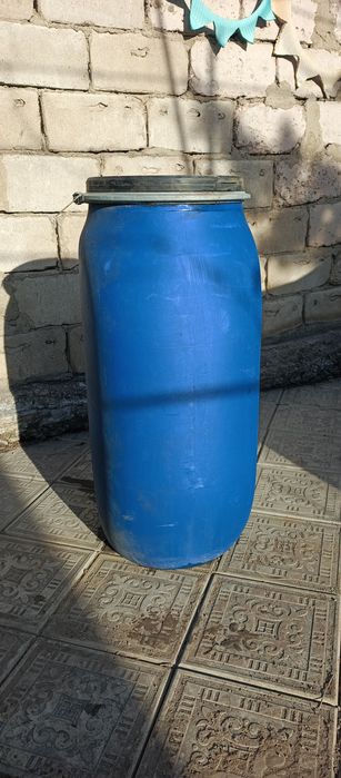 Бочки пластмассовые