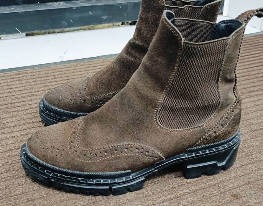 Демисезонные замшевые ботинки