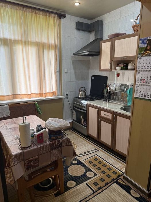Карасу .  Продам 2 комнатную квартиру.