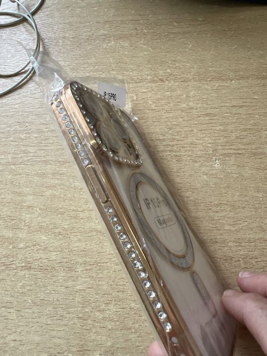 Чехол для айфона 15 pro