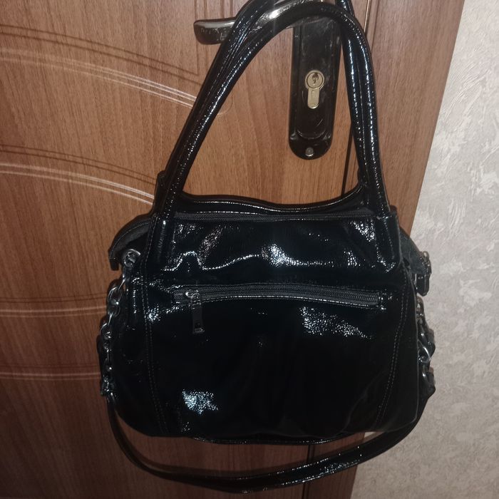 Продам сумку женскую.