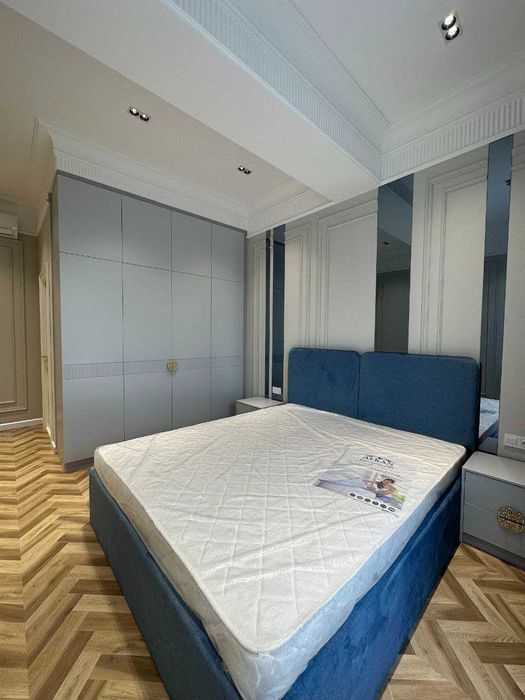 В центре города сдается квартира в м.Ойбек!  Новый ремонт 3х ком!