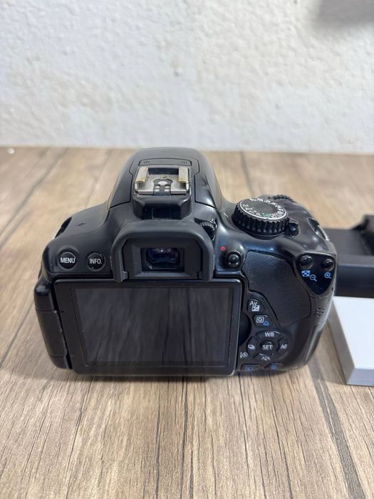 Canon 650D сотилади