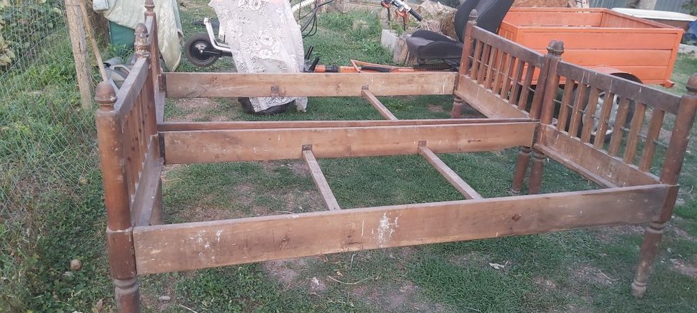 PATURI;lemn;rustice,deosebite,lucrate manual,cires stejar