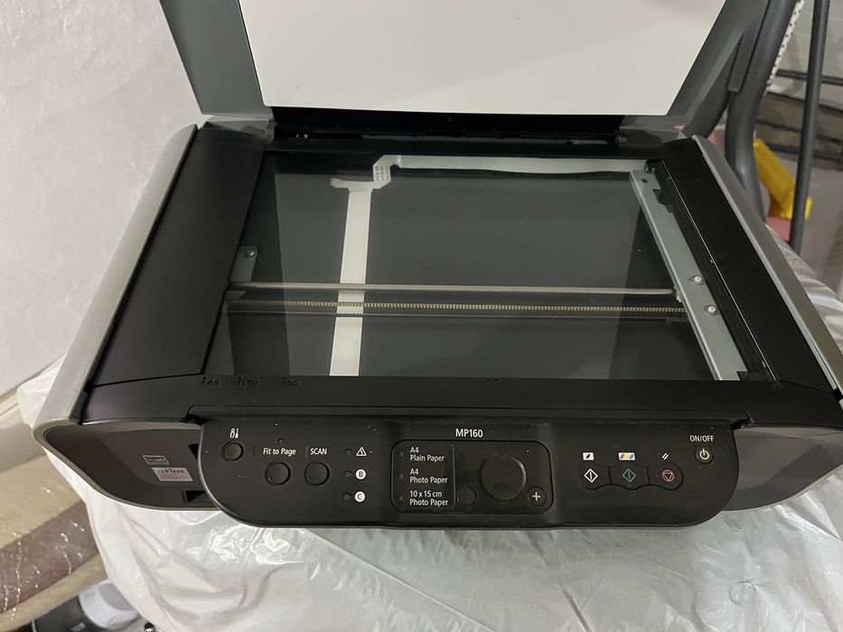 Imprimanta cu scaner