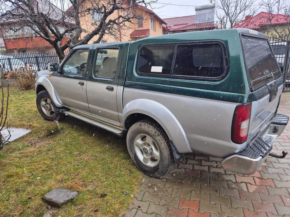 Nissan Navara D22