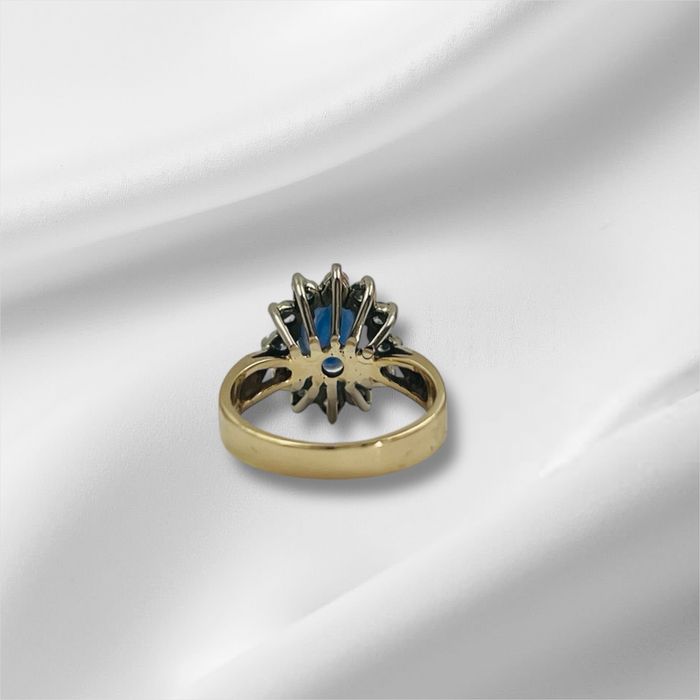 Златен пръстен с диаманти и сапфир 14к