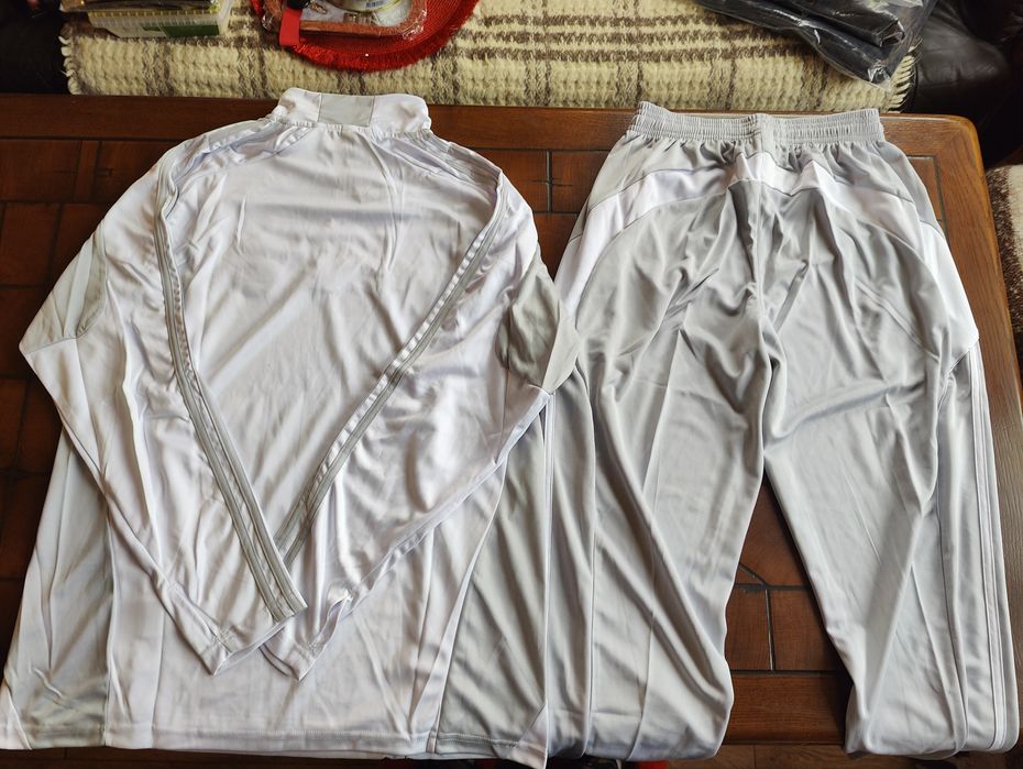 Тренировъчен футболен екип Real Madrid сезон 25/26