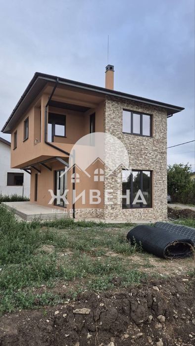 Продава нова къща в с.Яребична площ 113 кв.м