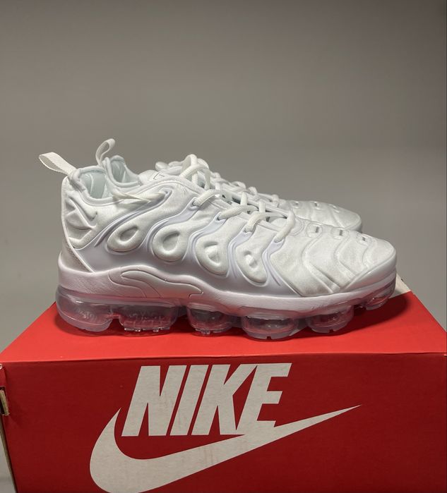 Nike Vapor Max Plus White