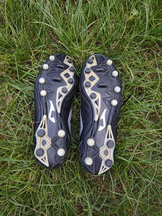 Футболни бутонки Joma