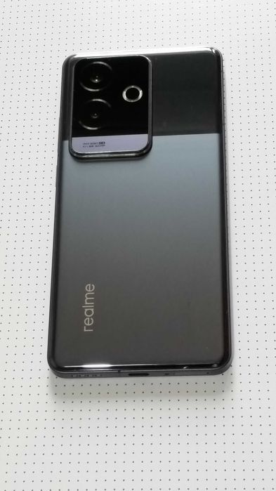 Realme GT6  (CN)