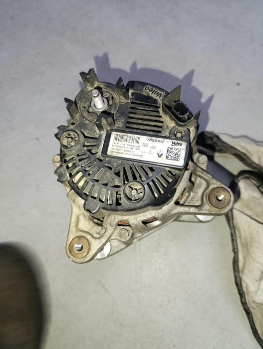Vând alternator Duster după 2019 1.33 benzina