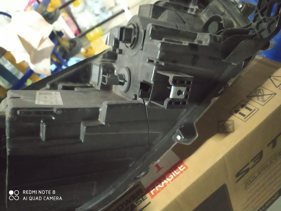 Фара передняя левая оригинал Haval m6