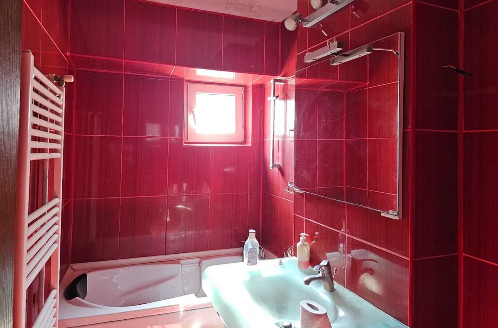 Vanzare apartament 4 camere