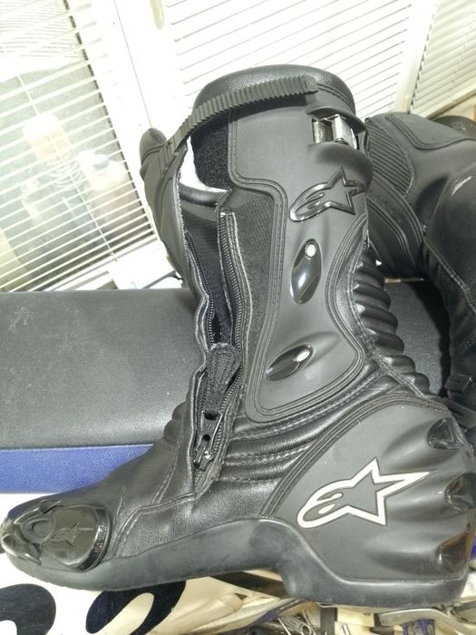 Мото ботуши здрави