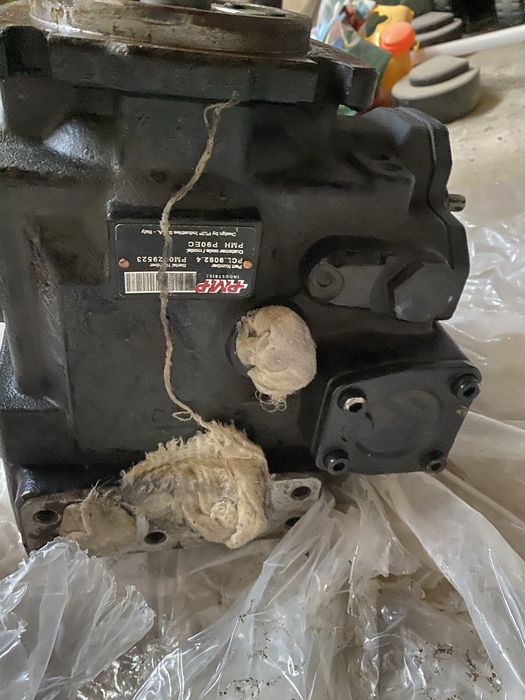 гидравлический насос (гидронасос),