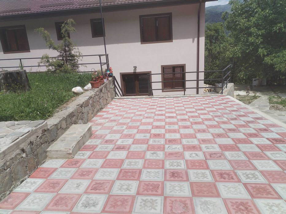Cabana de închiriat